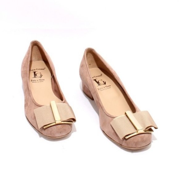 ITALIAN Beige Suede Leather Gold Bow Shoes - Picture 2 of 8